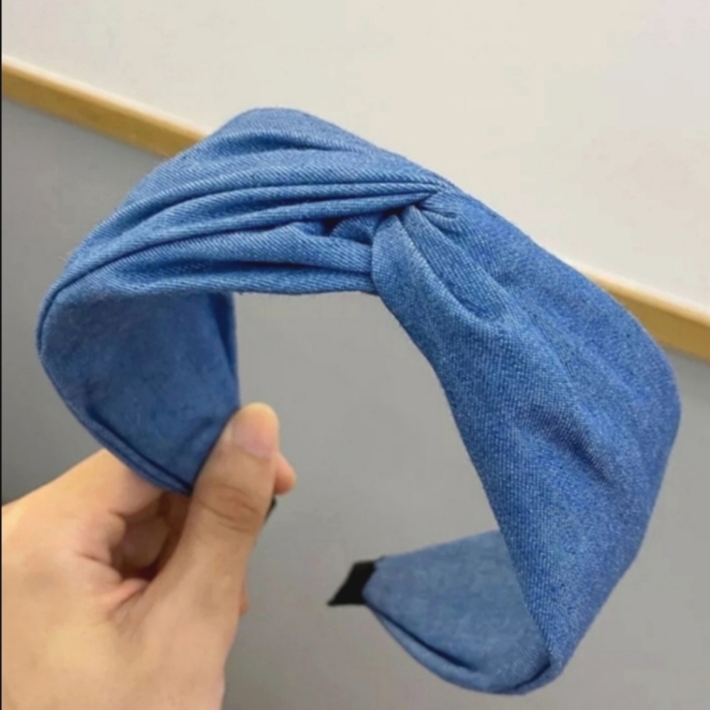 Jeanie Twist Denim Headband - Medium